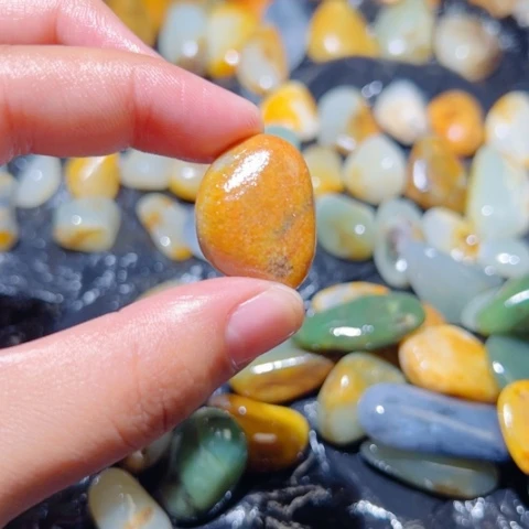 和田玉（子料）未镶嵌颈饰8.2克