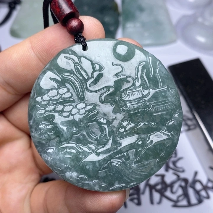 颈饰未镶嵌翡翠翡翠
