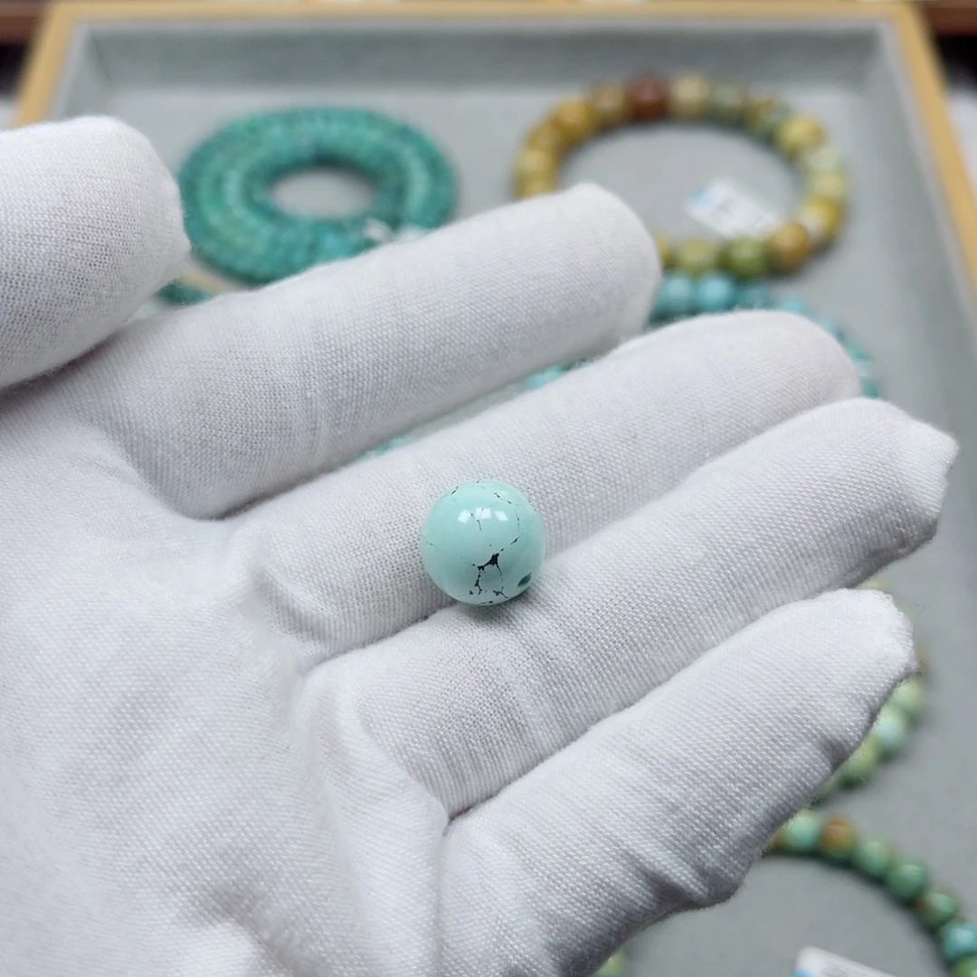 绿松石未镶嵌挂件