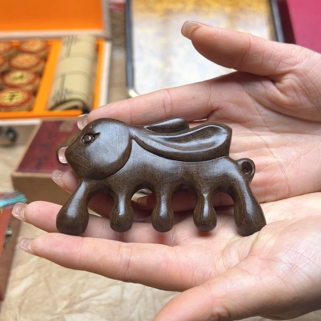 大叶紫檀（黑酸枝木类）