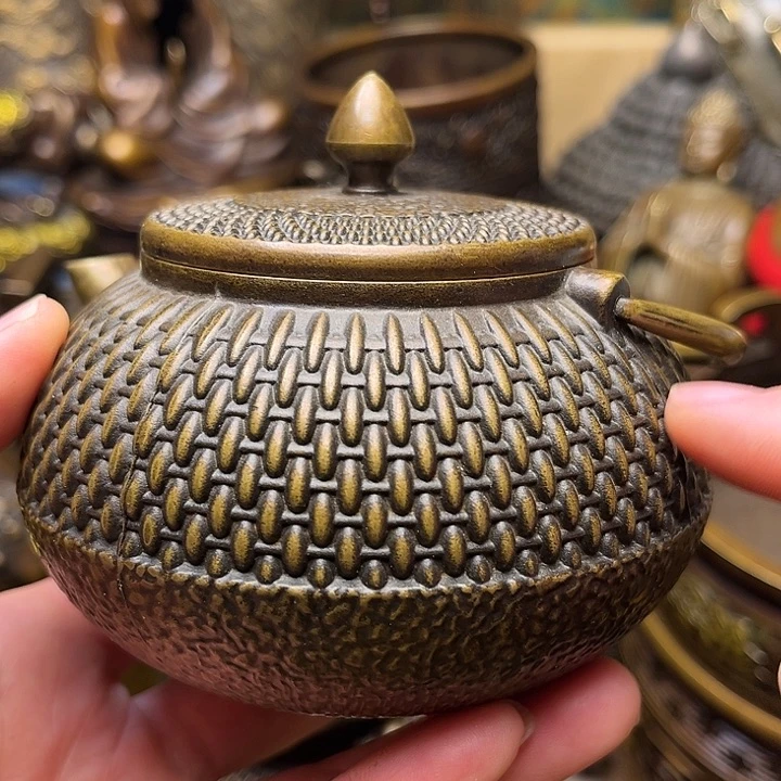 精美铜器批发档口