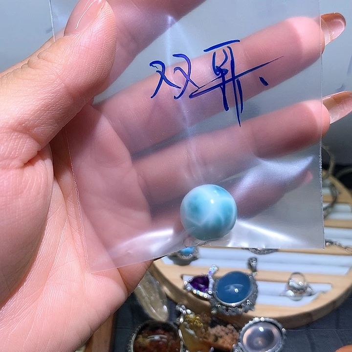 早***了未镶嵌水晶戒指水晶