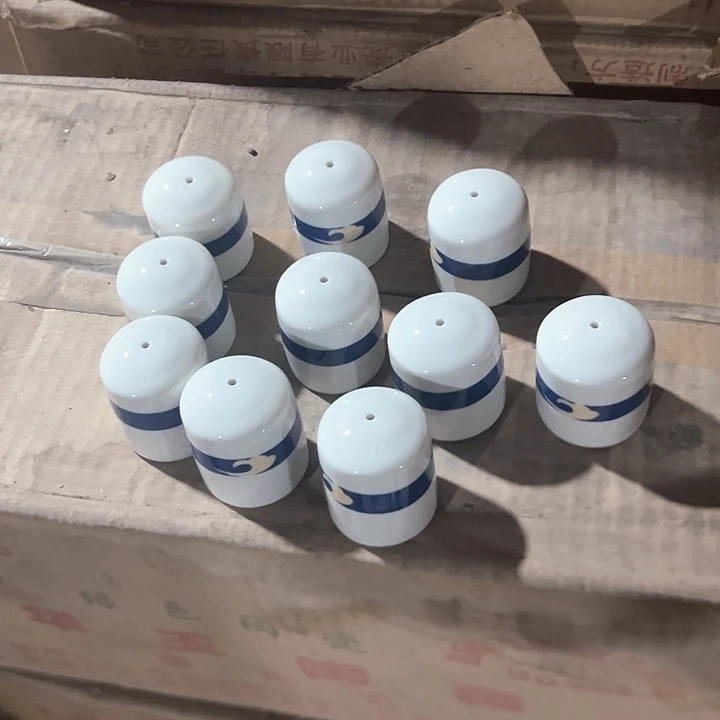 摆件陶瓷盘子碗啥都有