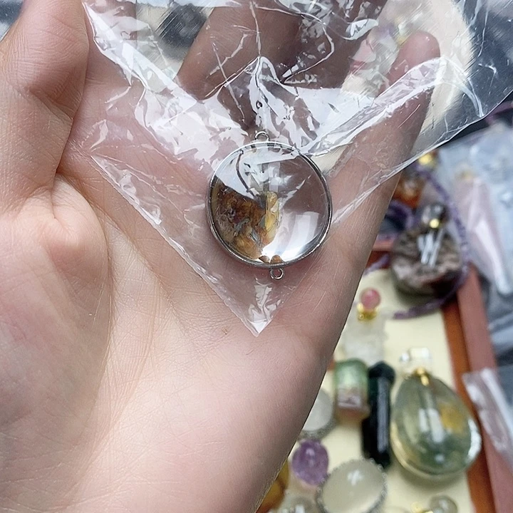 未镶嵌手链水晶?**赋