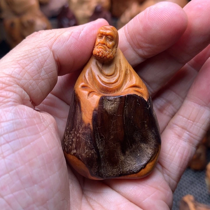 柏木（崖柏）崖柏陈化料手把件