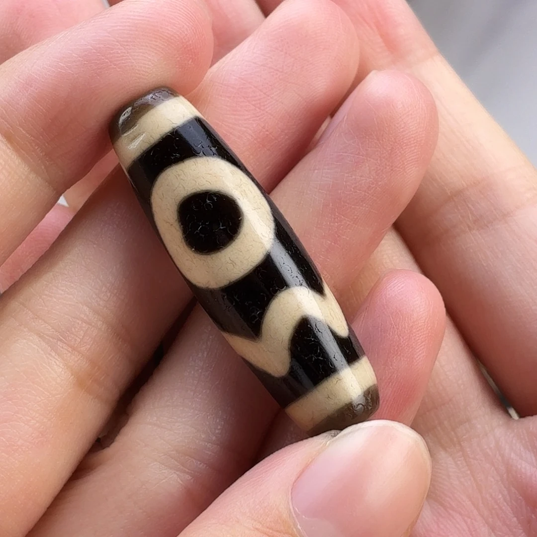 三***身玛瑙/玉髓颈饰未镶嵌