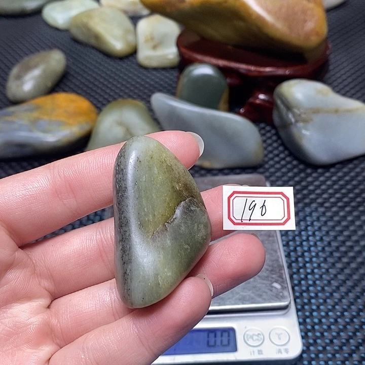 和田玉未镶嵌挂件196