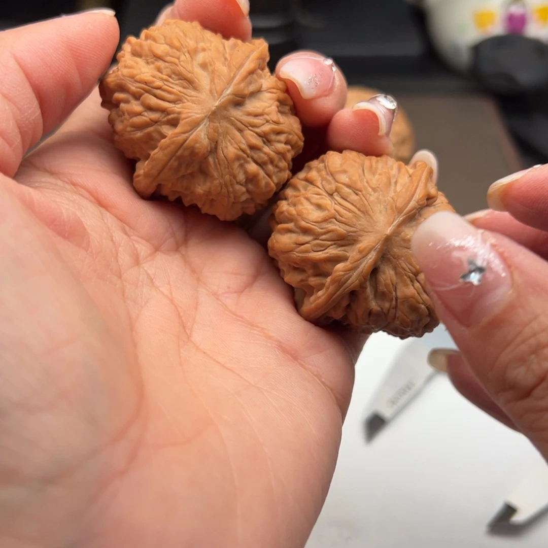 文玩核桃把件黄松峪元宝40