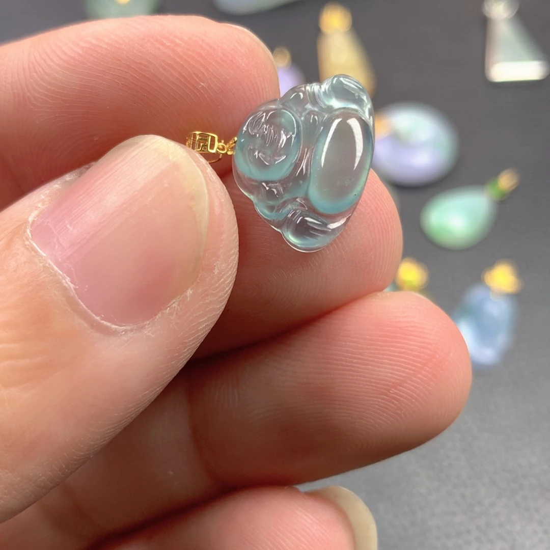 【闪购商品】颈饰18K金镶嵌翡翠翡翠