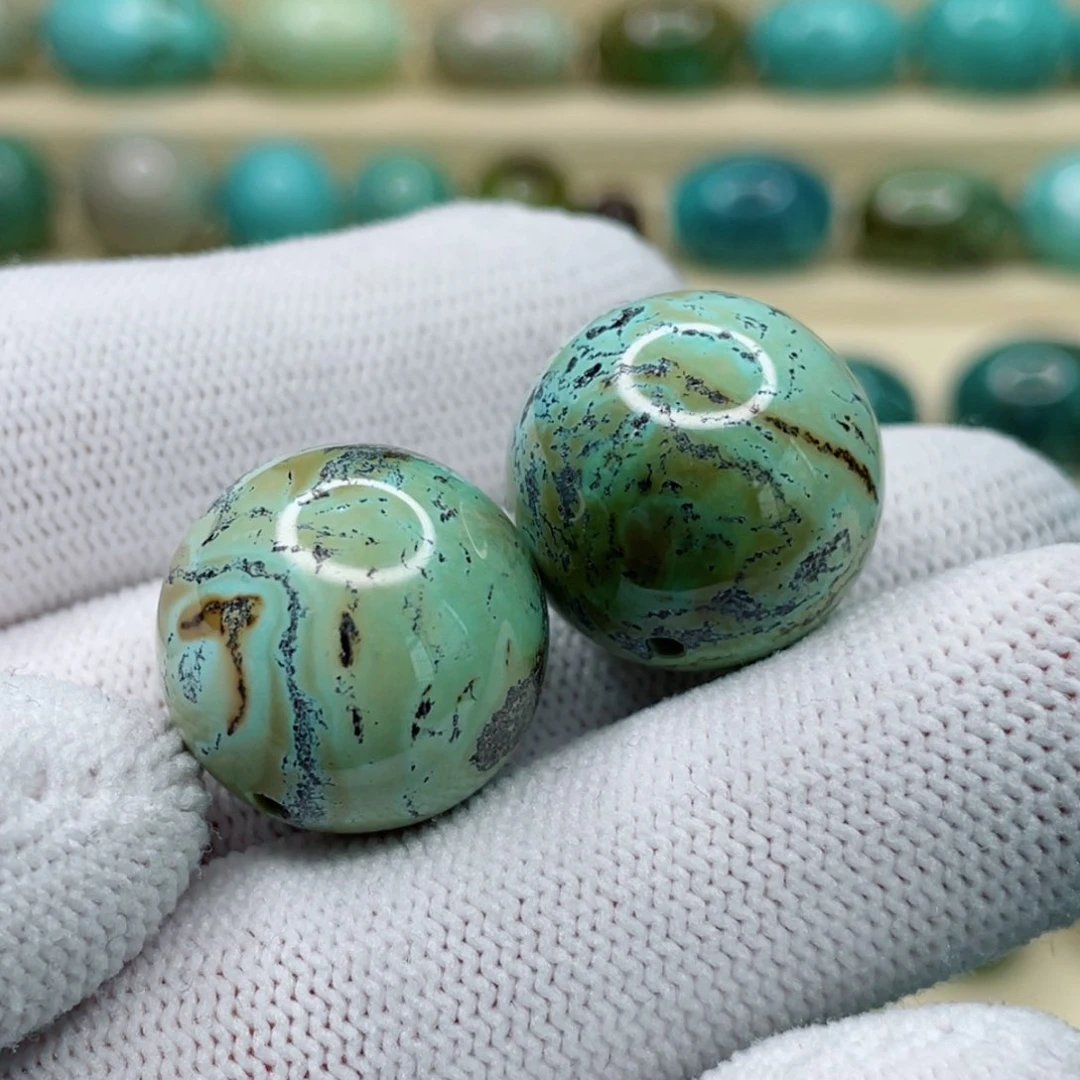 未镶嵌绿松石珠宝奇石