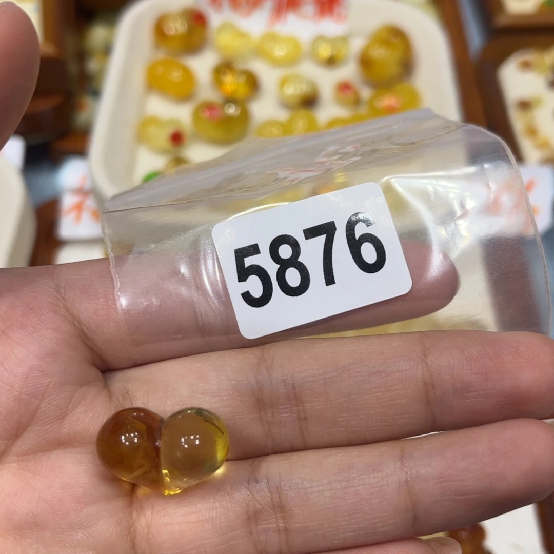 琥珀未镶嵌裸石蜜蜡