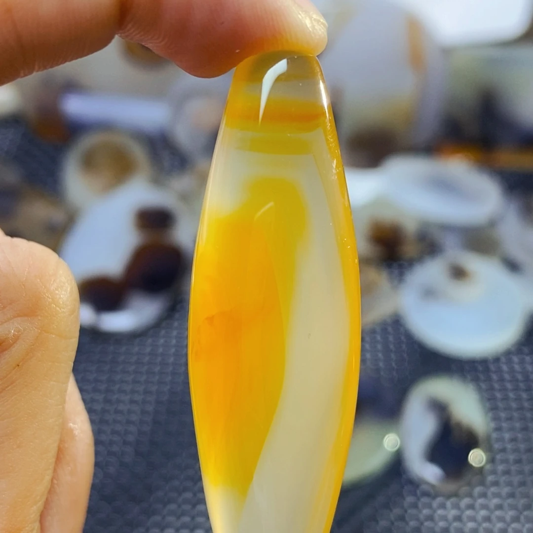 玛瑙/玉髓未镶嵌珠宝奇石