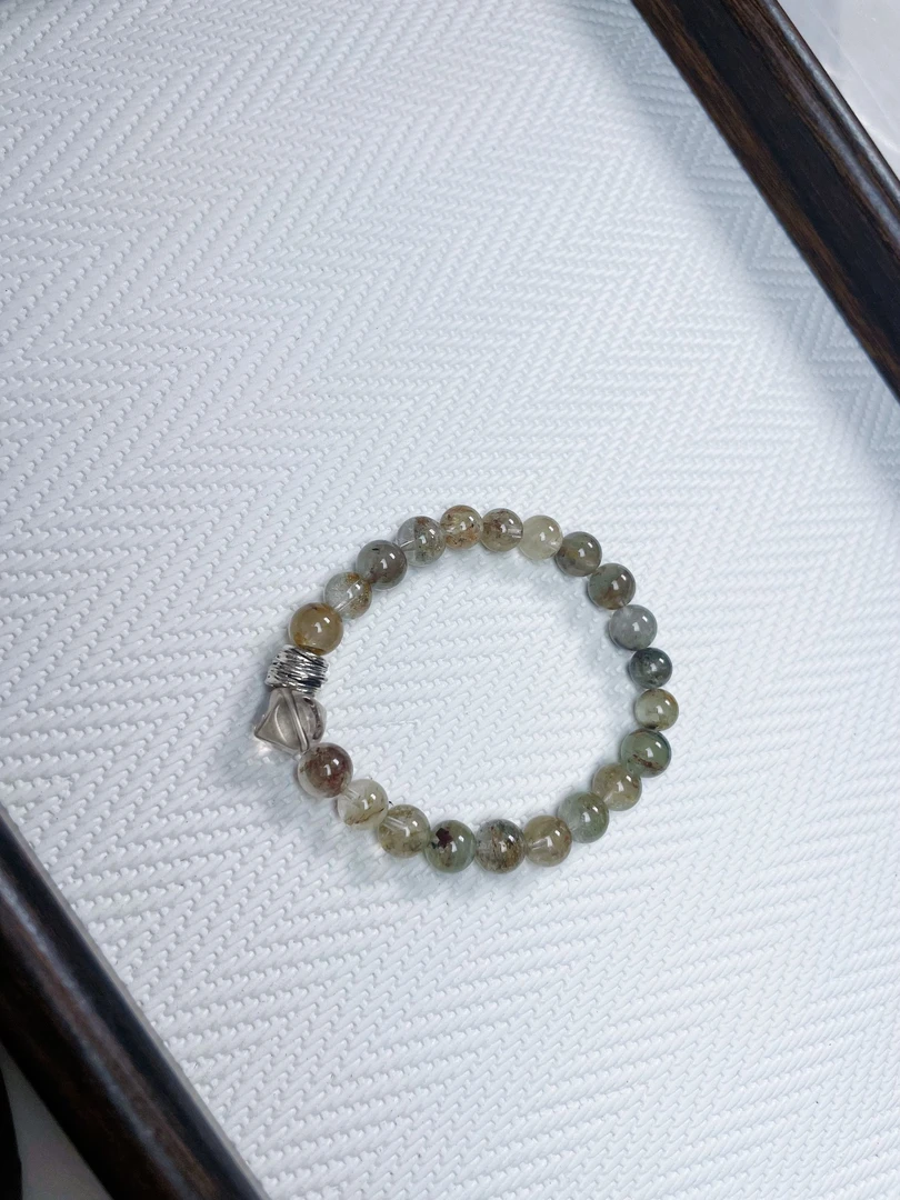 天然水晶绿幽灵水晶随形设计款单圈手串7-8mm