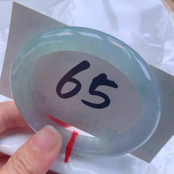 翡翠手镯未镶嵌冰幻彩