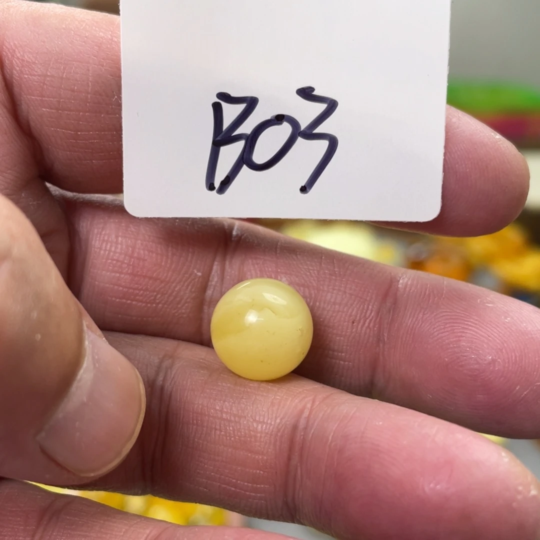 手链琥珀未镶嵌多样性发，发其中一件