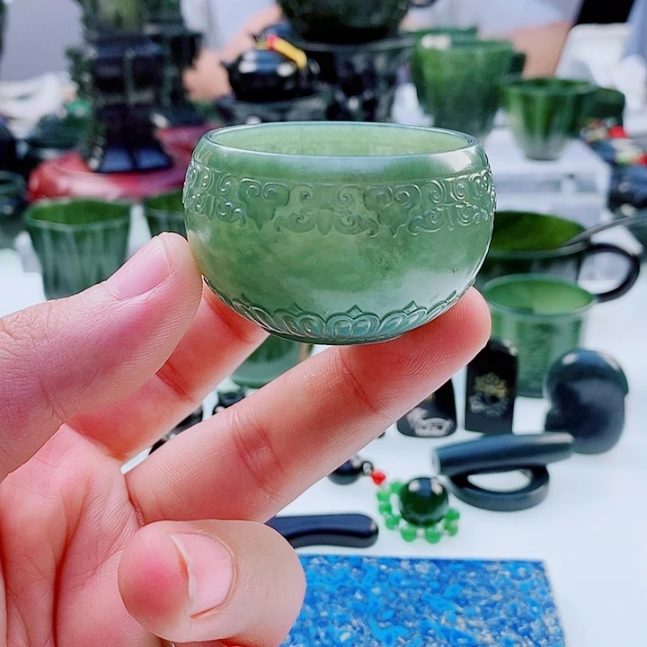 乘***森和田玉（青玉）未镶嵌把件