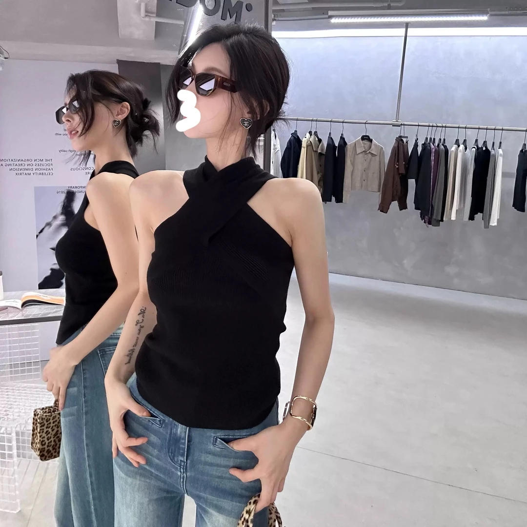 N种穿法 多穿修身针织背心吊带时尚短款小众上衣女