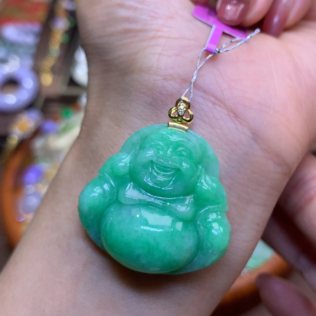 翡翠18K金镶嵌颈饰