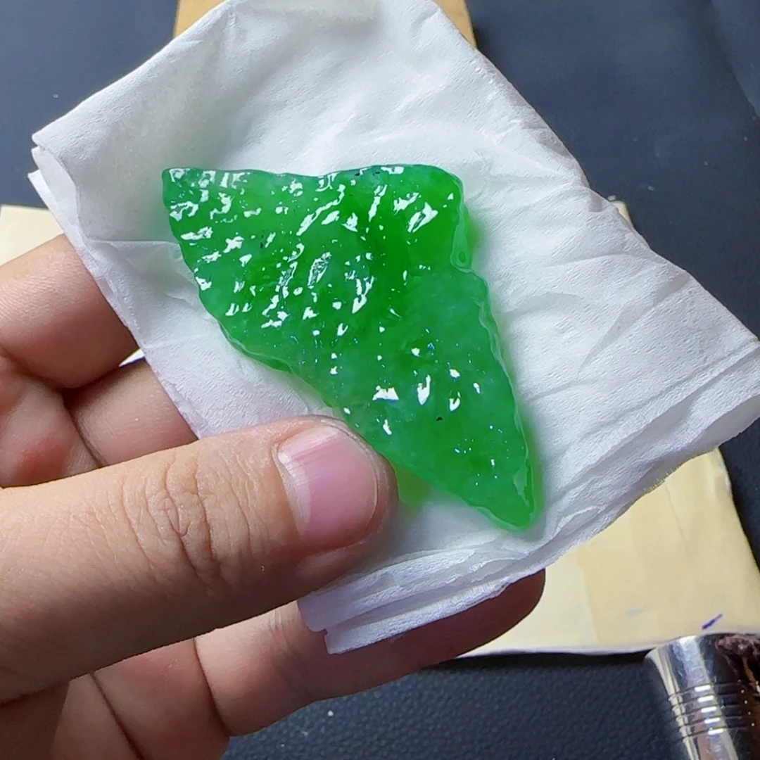 用***3翡翠9K金镶嵌脚饰