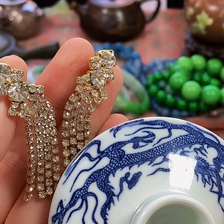 瓷片哈哈哈哈哈哈哈哈哈哈哈哈哈