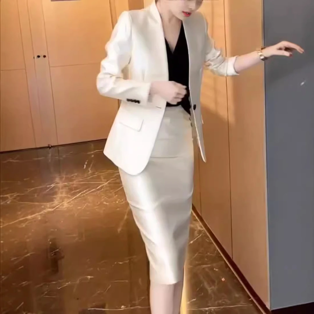 中年人女装2025新款高级职业套装长袖西服外套高腰半身裙40-50岁