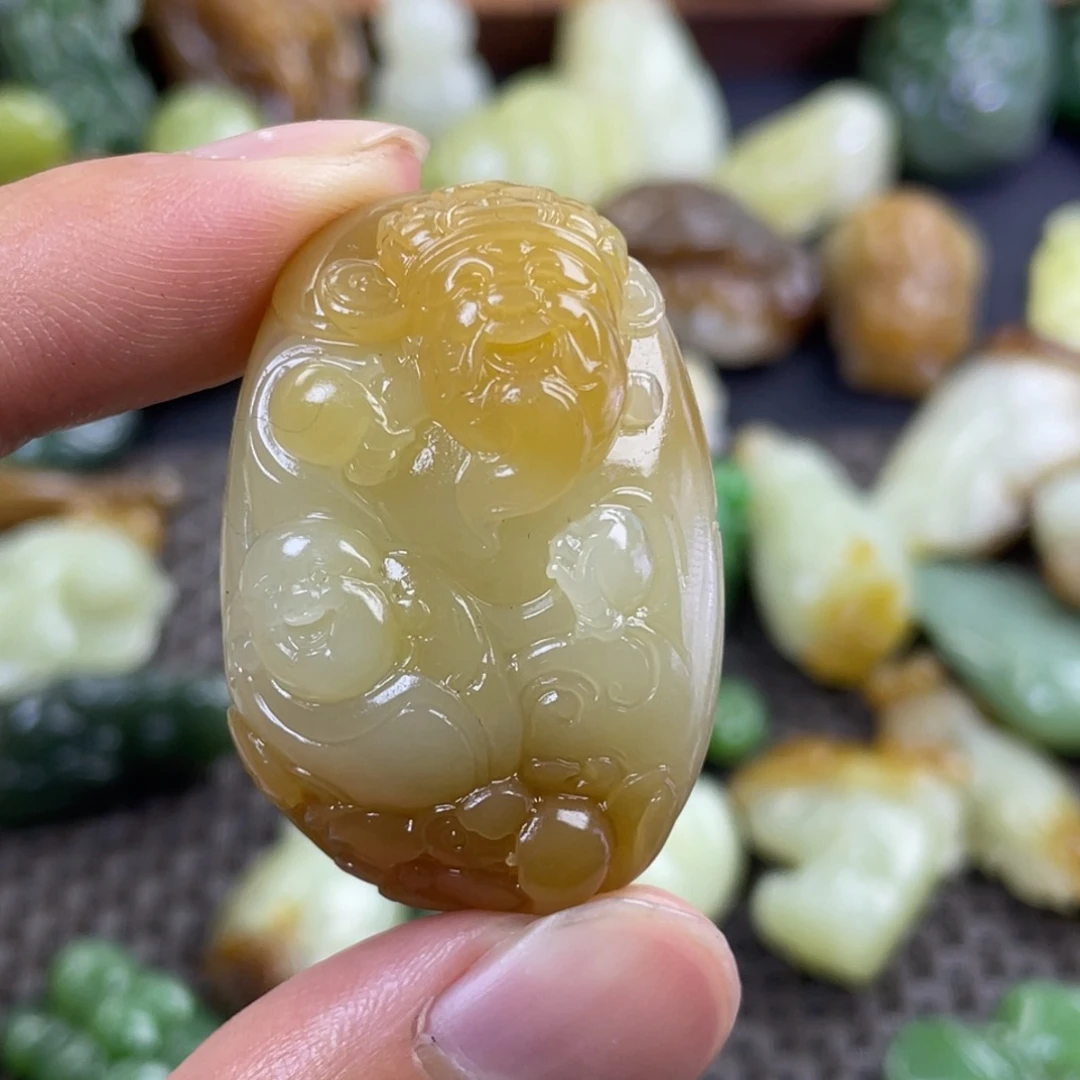 颈饰未镶嵌和田玉糖白财富一生