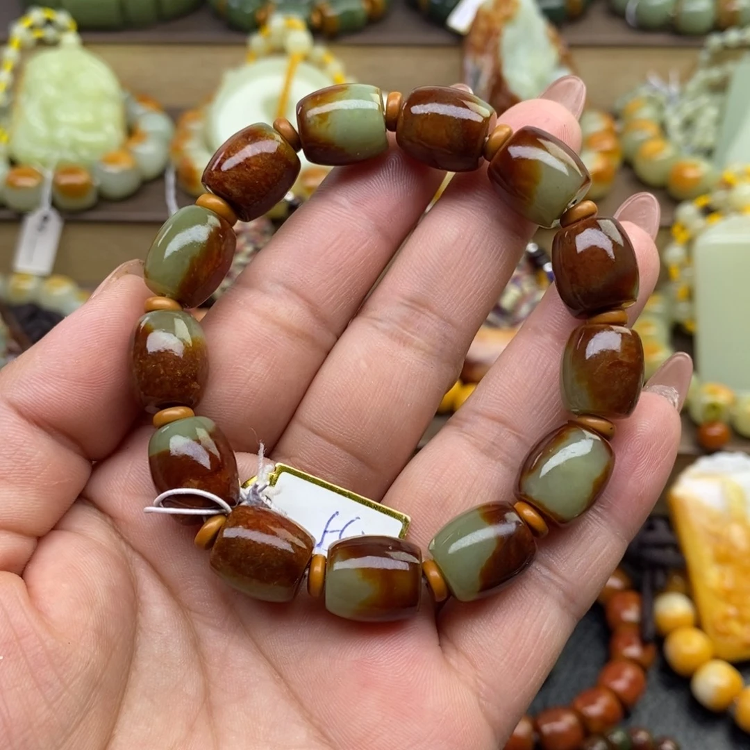 透闪石质玉未镶嵌手串