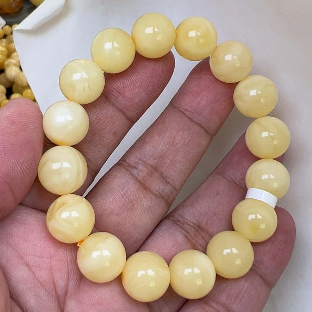 蜜蜡未镶嵌裸石12加17.9克