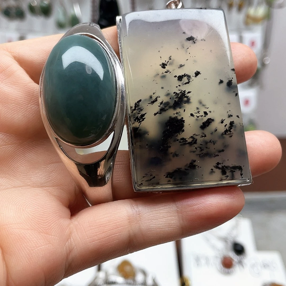 道***·未镶嵌蛇纹石玉吊坠