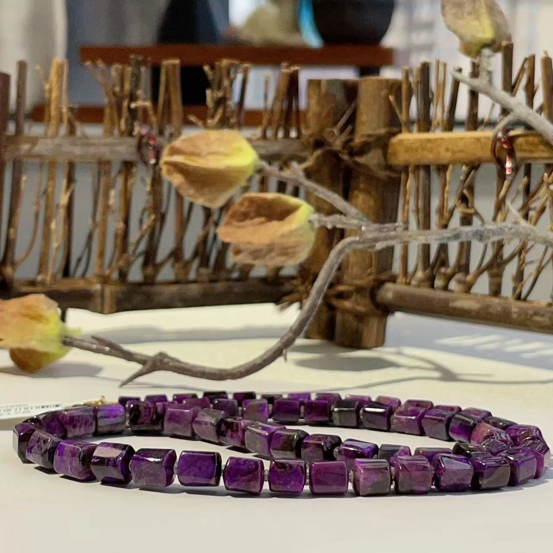 舒俱来酱红四棱珠项链18k/3.5-6mm/45cm（灵素 ）AZB6176