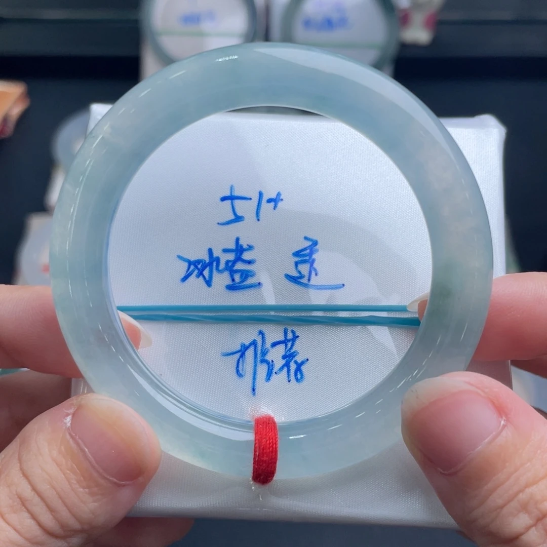翡翠未镶嵌手镯翡翠手镯