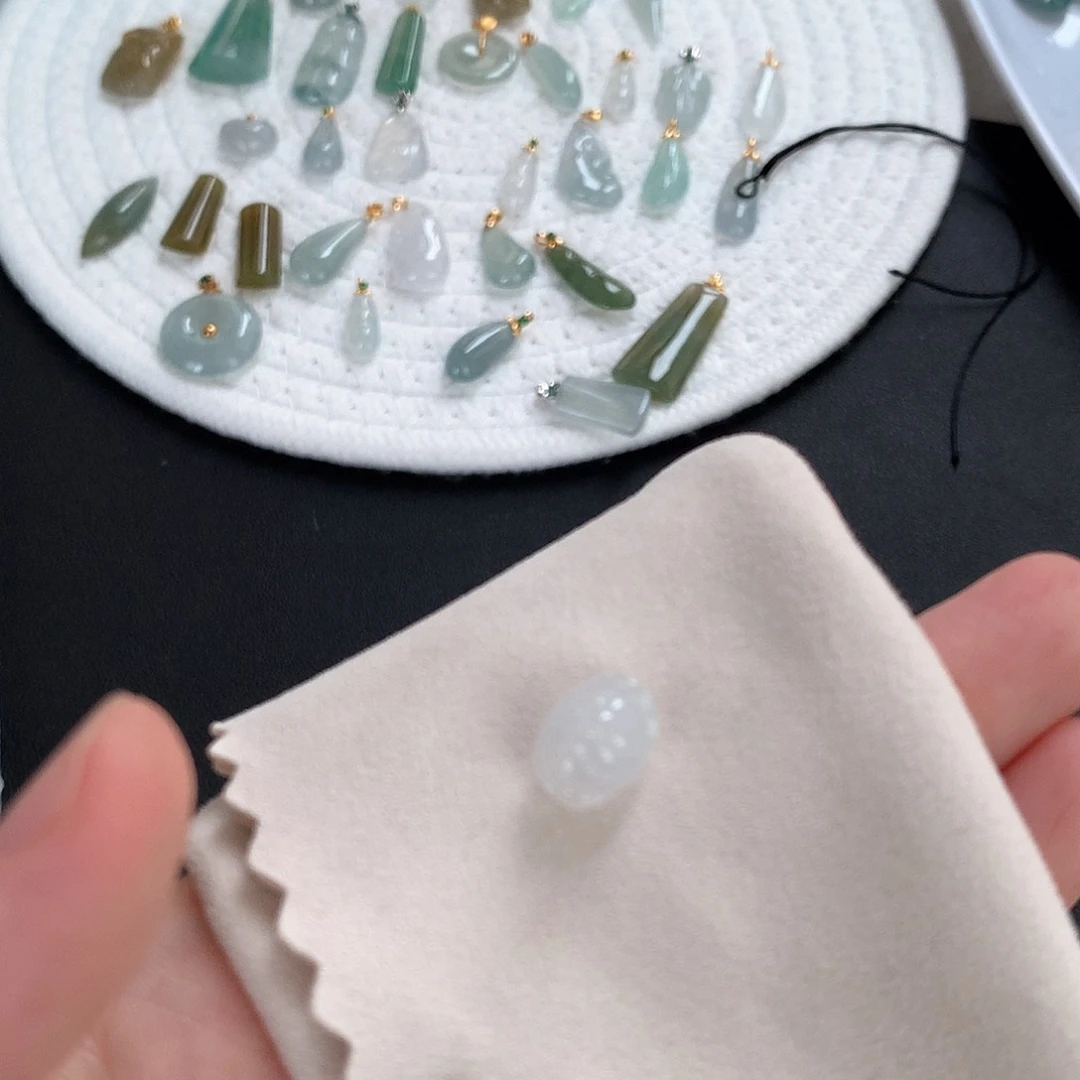 翡翠未镶嵌颈饰c*富甲