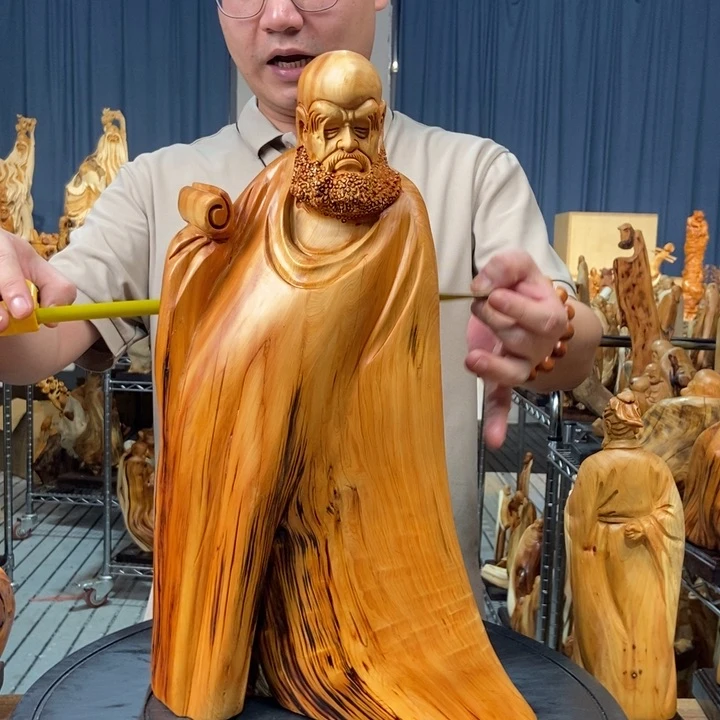 柏木（崖柏）随型摆件