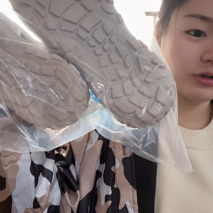 洞洞鞋42啦啦啦啦啦啦