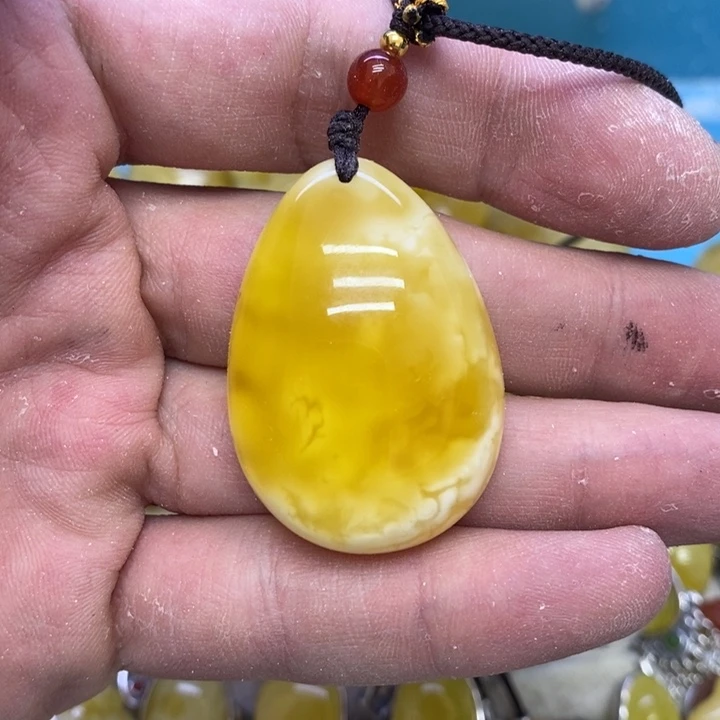 蜜蜡裸石未镶嵌吊坠