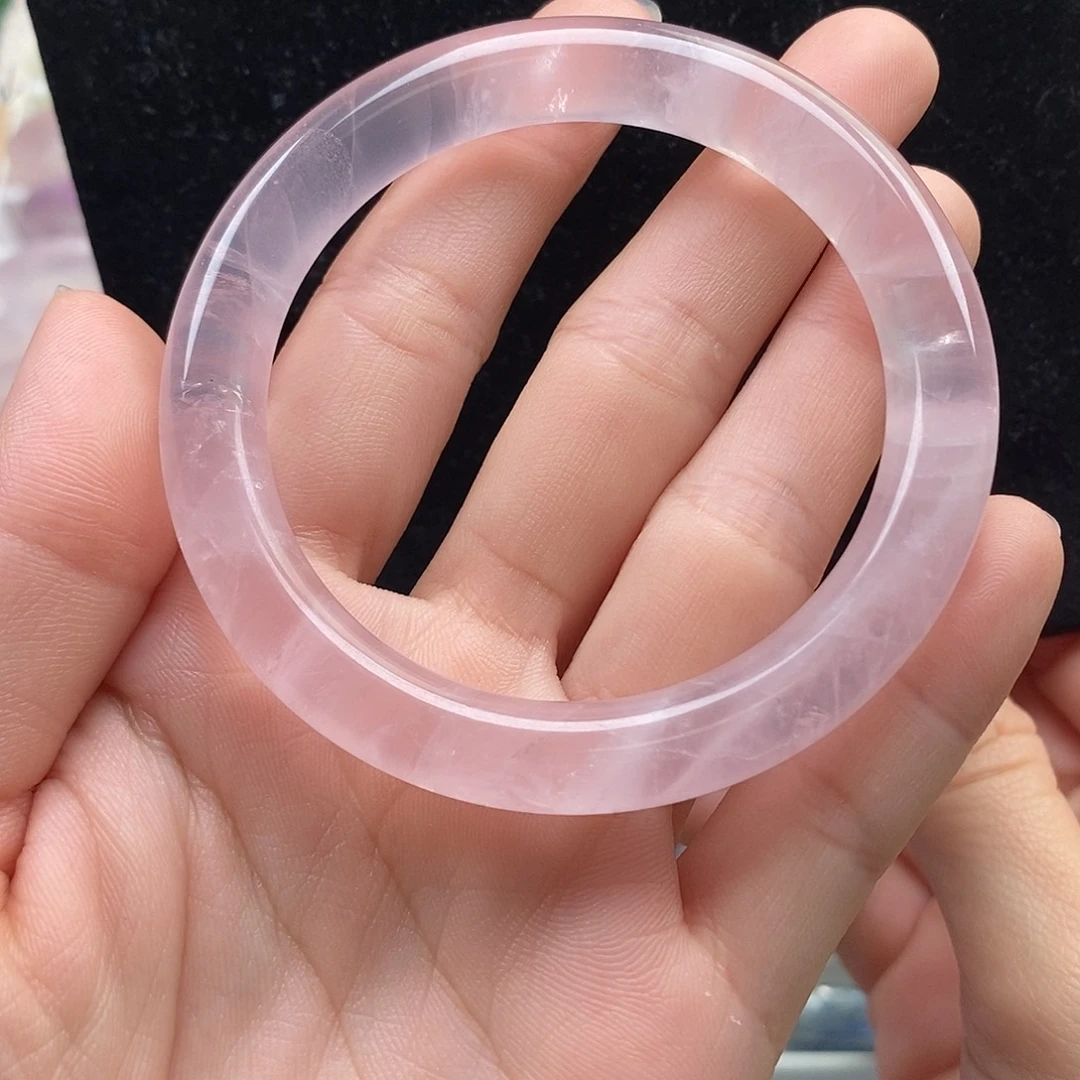 水晶手镯未镶嵌圆条粉水54.8