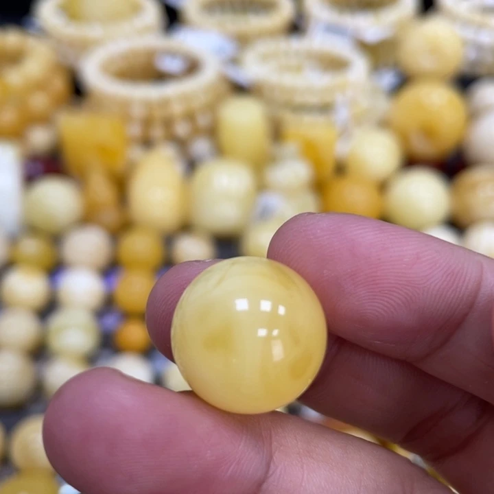 蜜蜡未镶嵌裸石16.6mm福利款