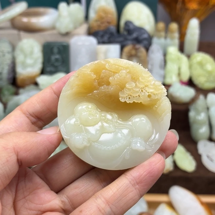 和田玉未镶嵌颈饰
