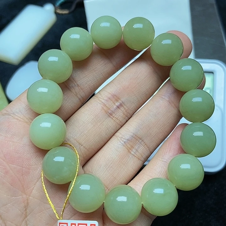 和田玉颈饰未镶嵌浊