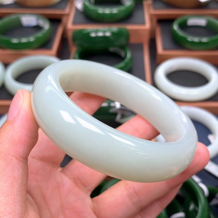 未镶嵌手镯和田玉5960