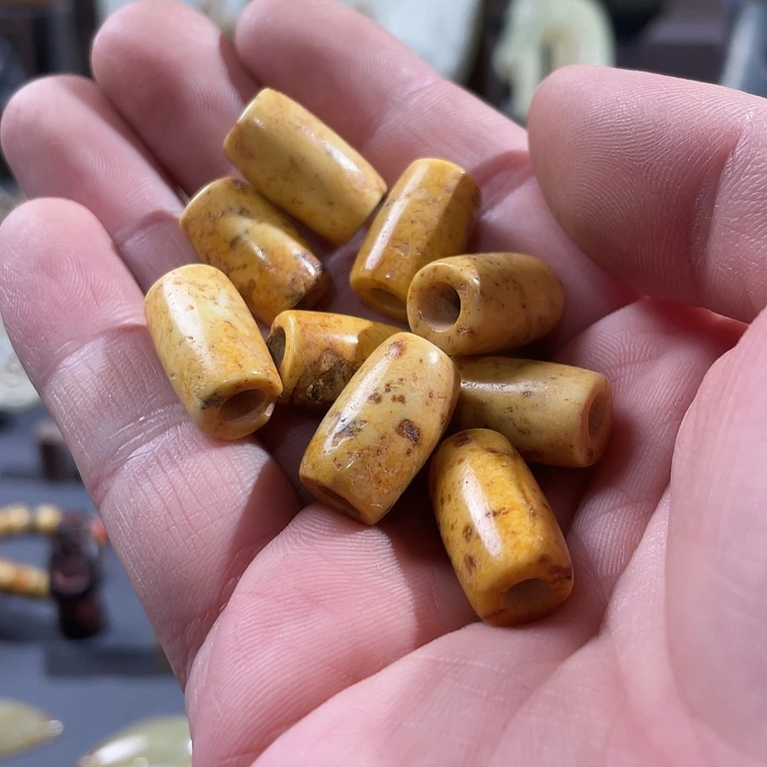 用***4和田玉（糖玉）未镶嵌挂件