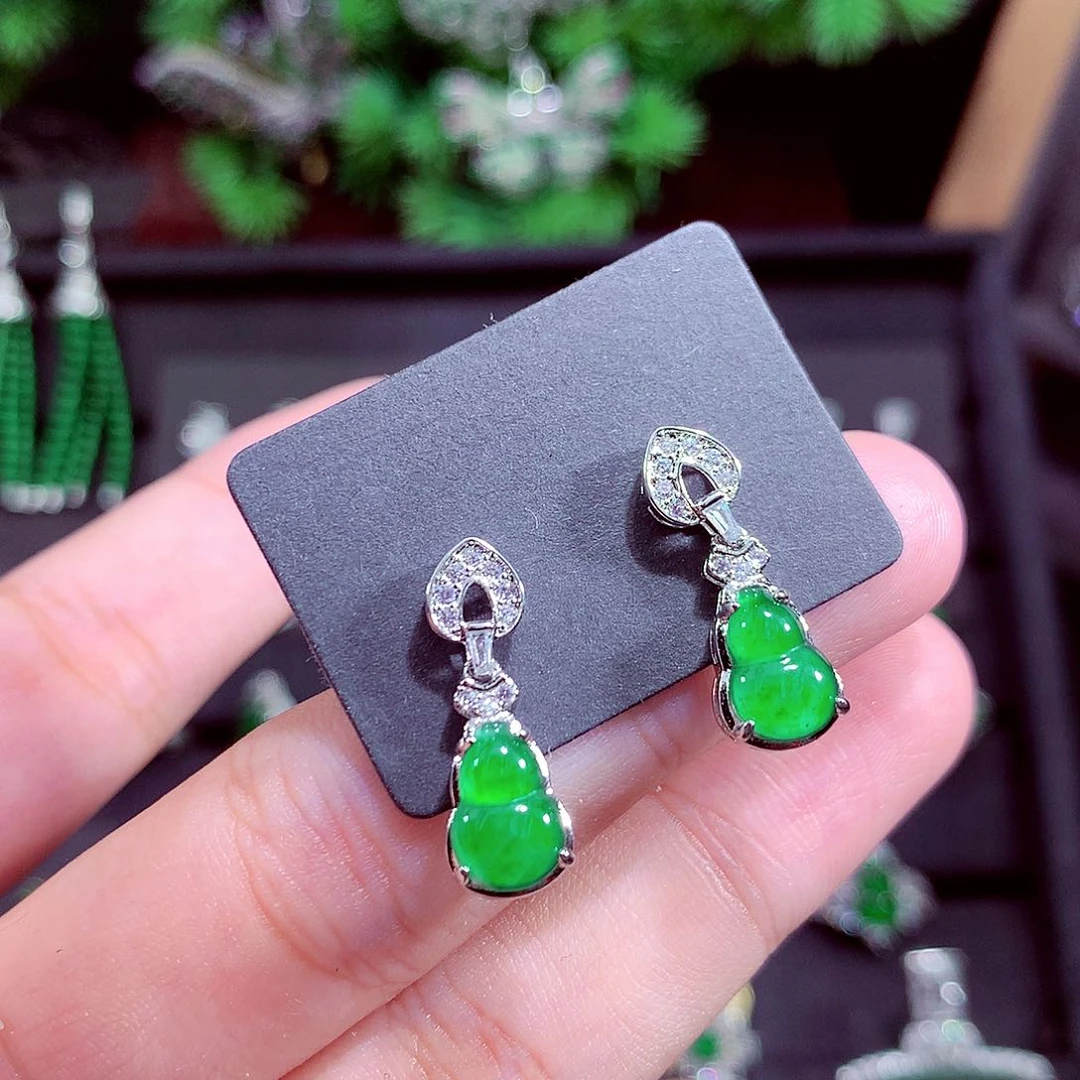 颈饰未镶嵌翡翠天然