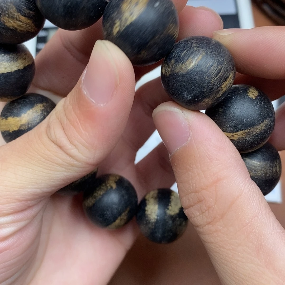 沉香沉香香囊虫漏