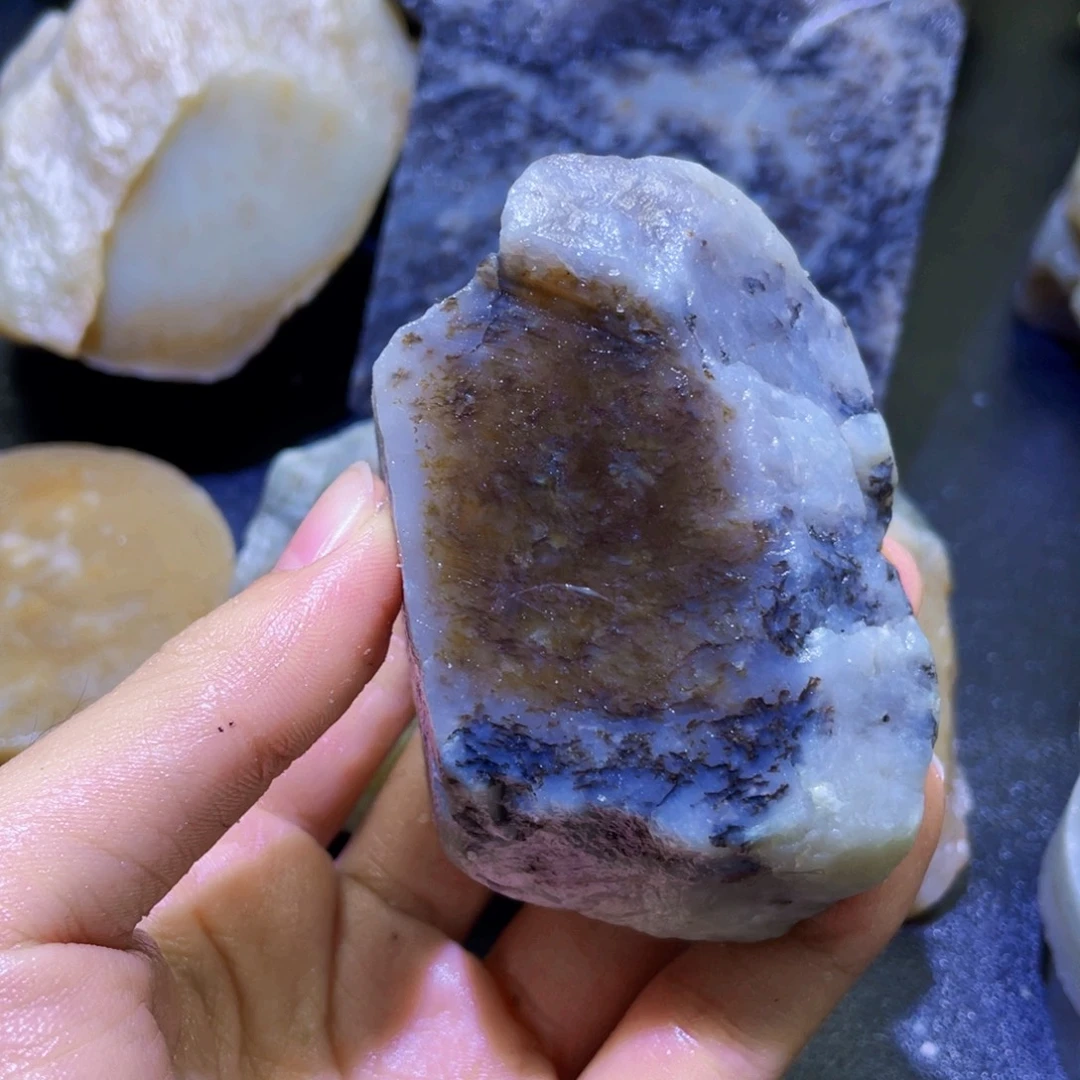 和田玉未镶嵌珠宝半成品