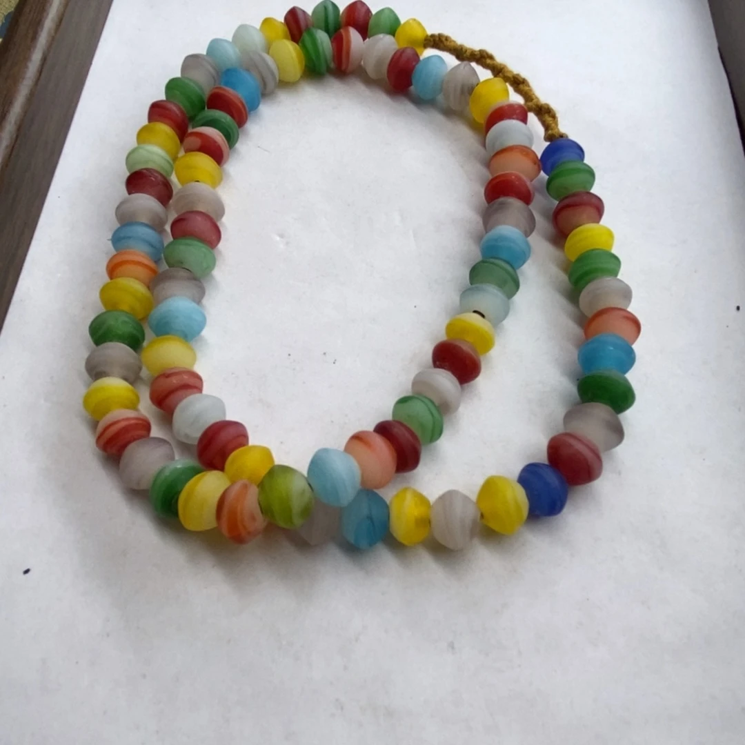 颈饰琉璃尼泊尔搅胎飞碟