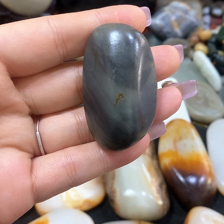 和田玉（糖玉）未镶嵌挂件山*