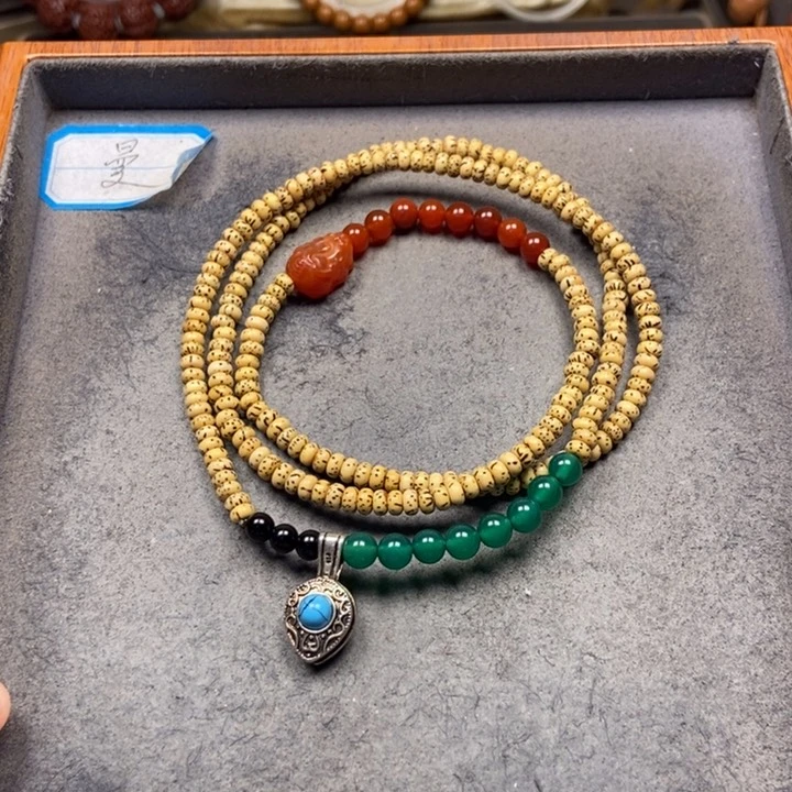 星月菩提吊坠菩提