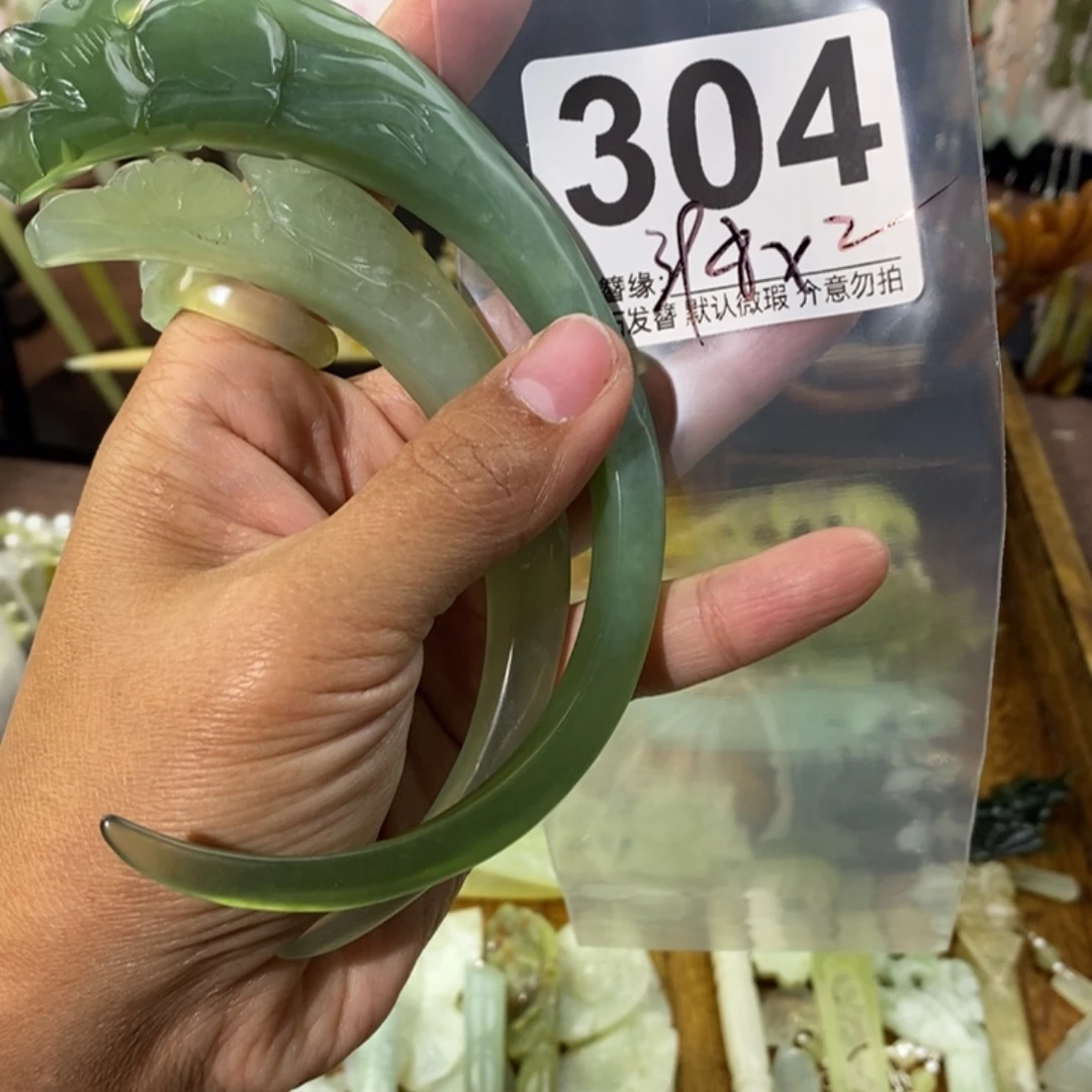 雨***名蛇纹石玉未镶嵌发饰