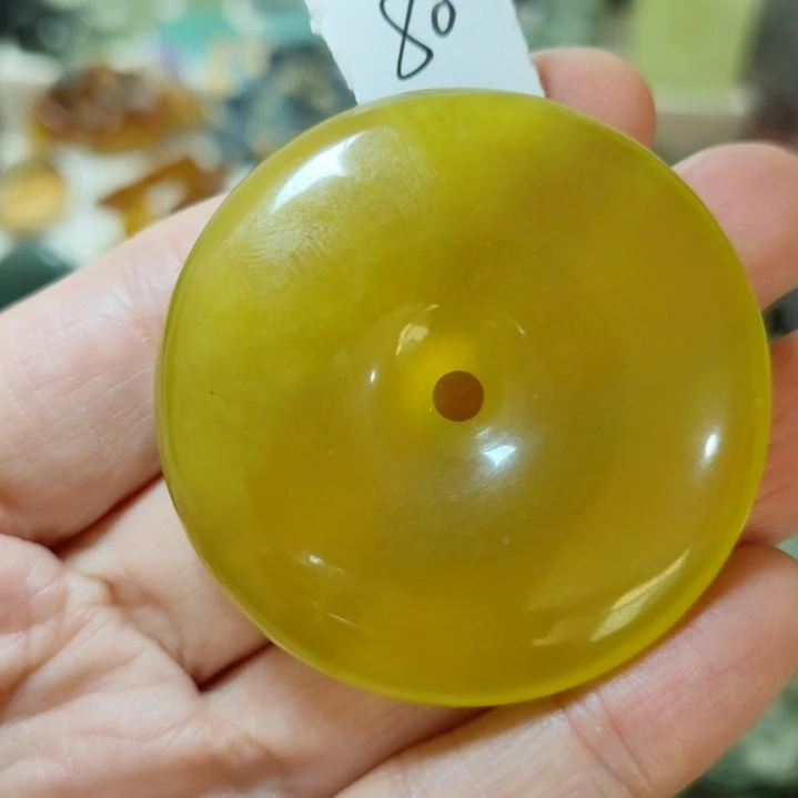 岫玉未镶嵌微瑕平安扣