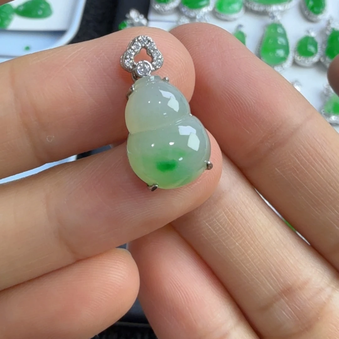 吊坠(不含链)银S925镶嵌翡翠葫芦